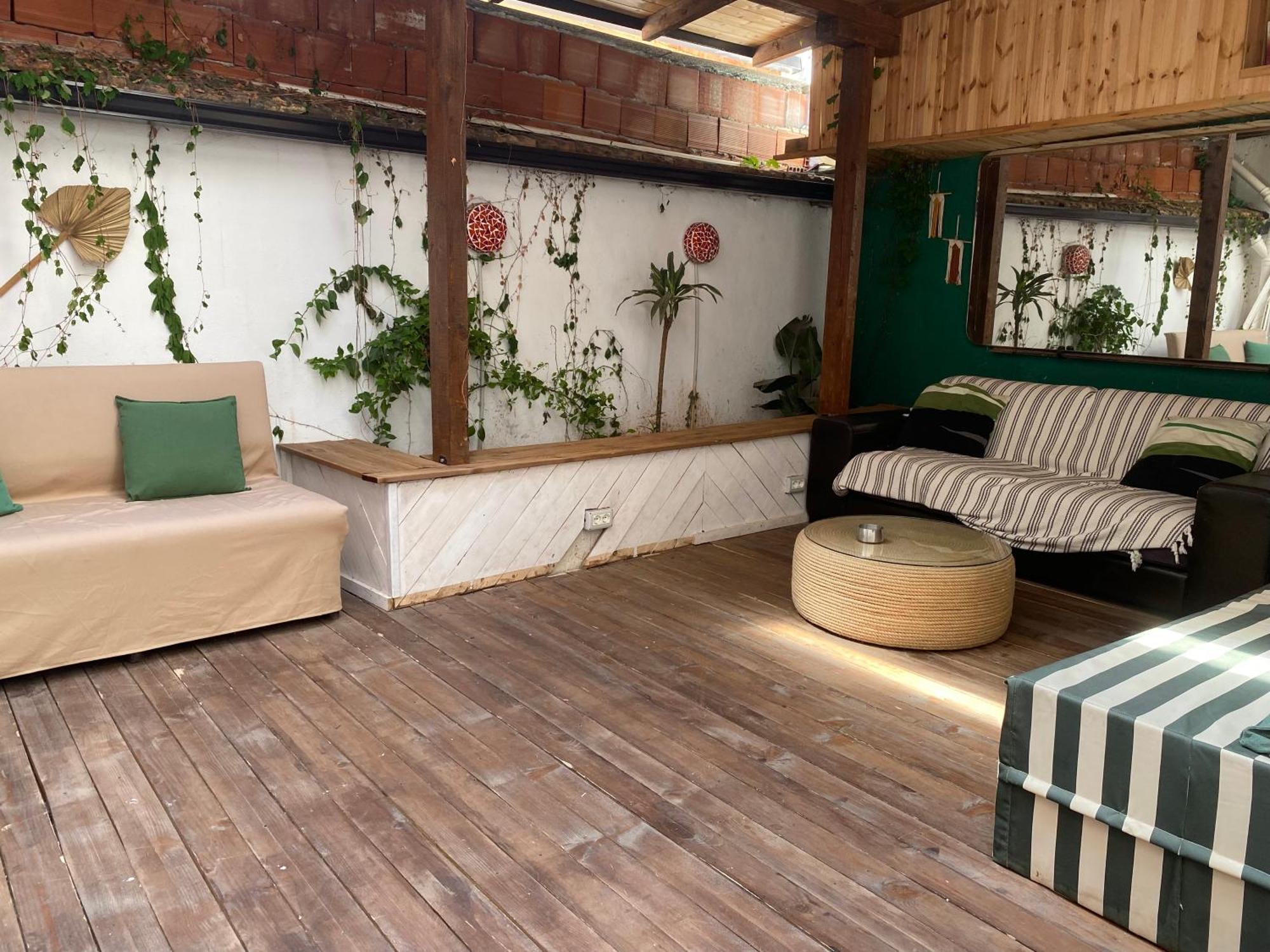 Trip'N'Hostel Chill Zone Tirana Buitenkant foto